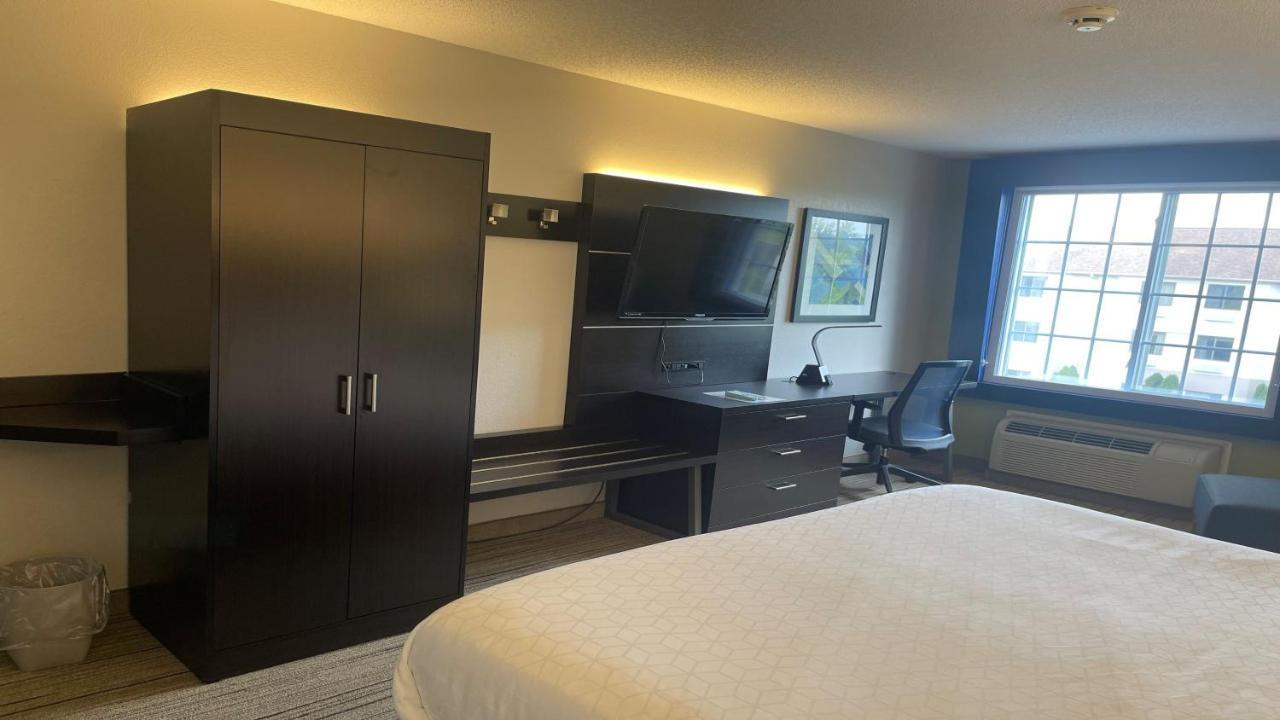 Holiday Inn Express & Suites Ashtabula-Geneva By Ihg Austinburg Экстерьер фото