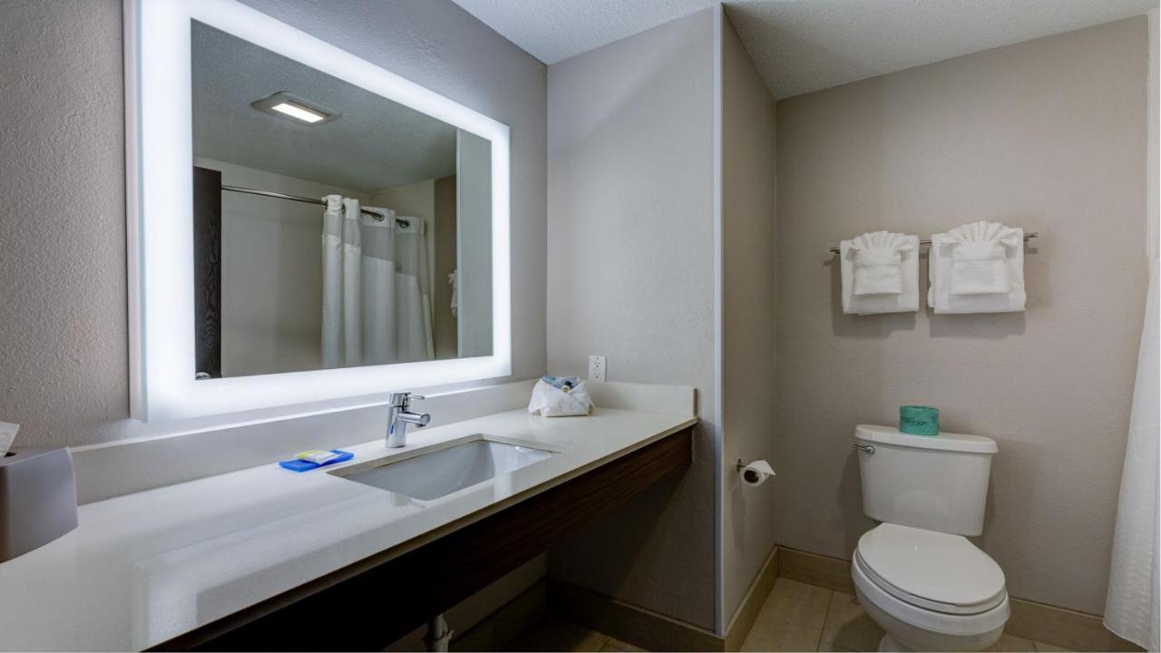 Holiday Inn Express & Suites Ashtabula-Geneva By Ihg Austinburg Экстерьер фото