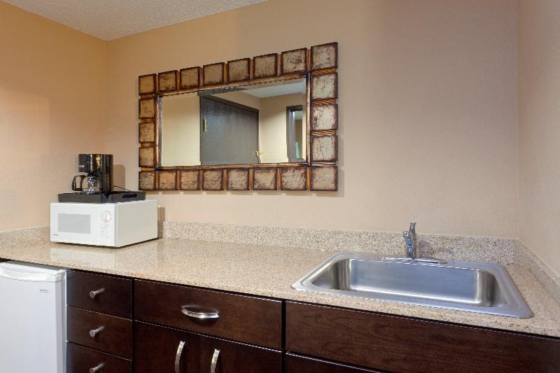 Holiday Inn Express & Suites Ashtabula-Geneva By Ihg Austinburg Экстерьер фото